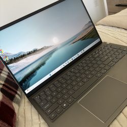 Laptop Dell Inspiron 15 5510 