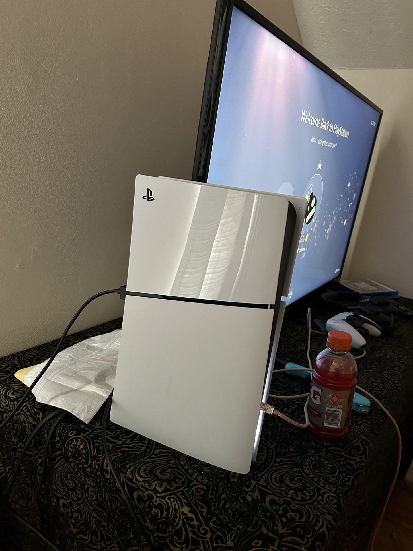 PS4 Slim Disc Version