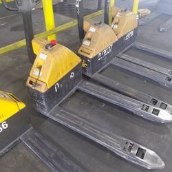  Electric Pallet Jack 