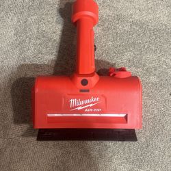 Milwaukee Air Tip Vacuum Attachment