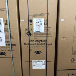 Liebherr HC 1570 30 Inch Counter Depth Bottom Freezer Refrigerator