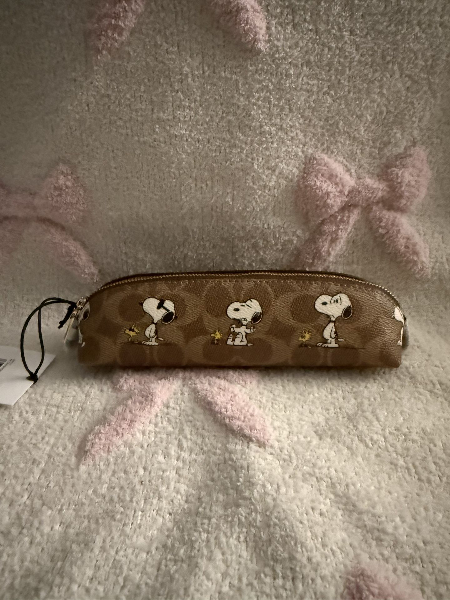 Coach Peanuts Collection Snoopy