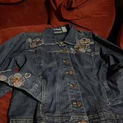 Woman’s Medium Denim Jacket 