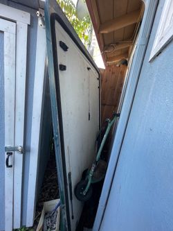 Truck bed hard cover