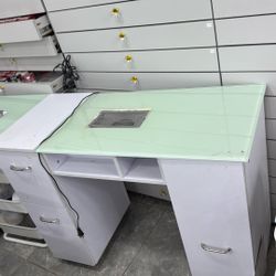 Double Manicurist Table. Nails