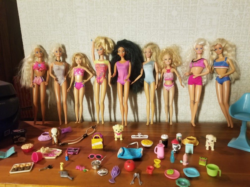 Barbies 