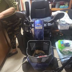 GREAT SCOOTER IN GREAT CONDITION 