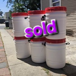 Barriles Barrel Dog Food Container Linpios De Quimico Para Guardar Cualquier Cosa  $22 Each 🌹Ontario CA 