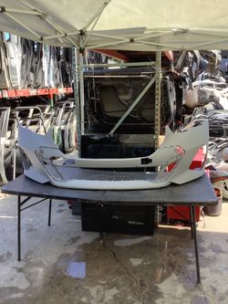 2024 - 2025 BMW 5-SERIES I5 G60 M-TECH - FRONT BUMPER COVER OEM