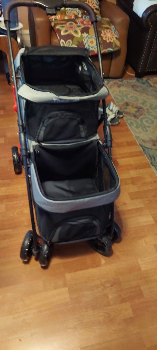 Theo Dog Double Stroller $100
