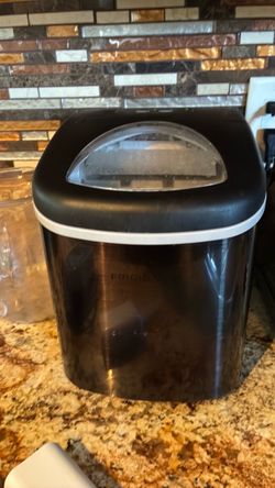 Frigidaire Countertop Ice Maker