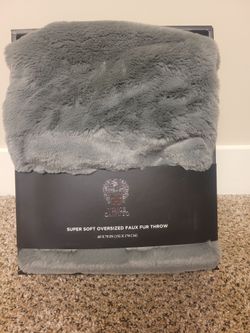 Vince Camuto Oversized Blanket