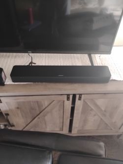 BOSE TV SPEAKER BLUETOOTH SOUNDBAR 