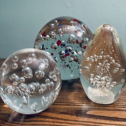 Vtg Art Glass Bubble Paperweights