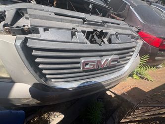 2007 GMC Yukon XL front grille used