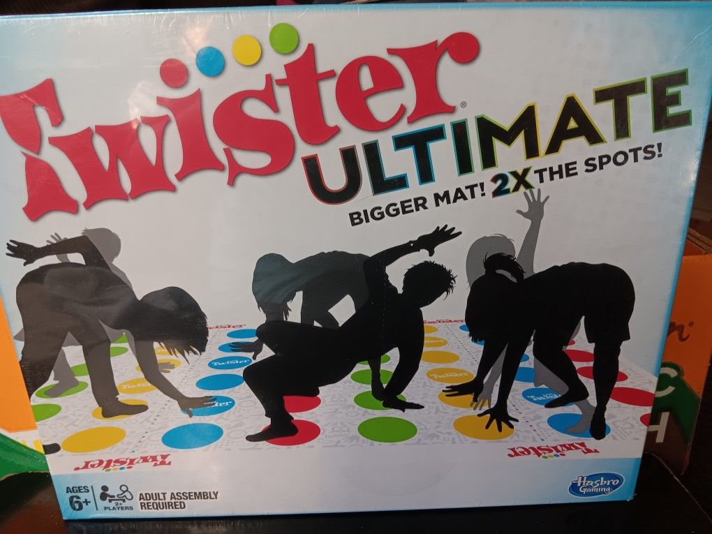 NEW TWISTER ULTIMATE GAME