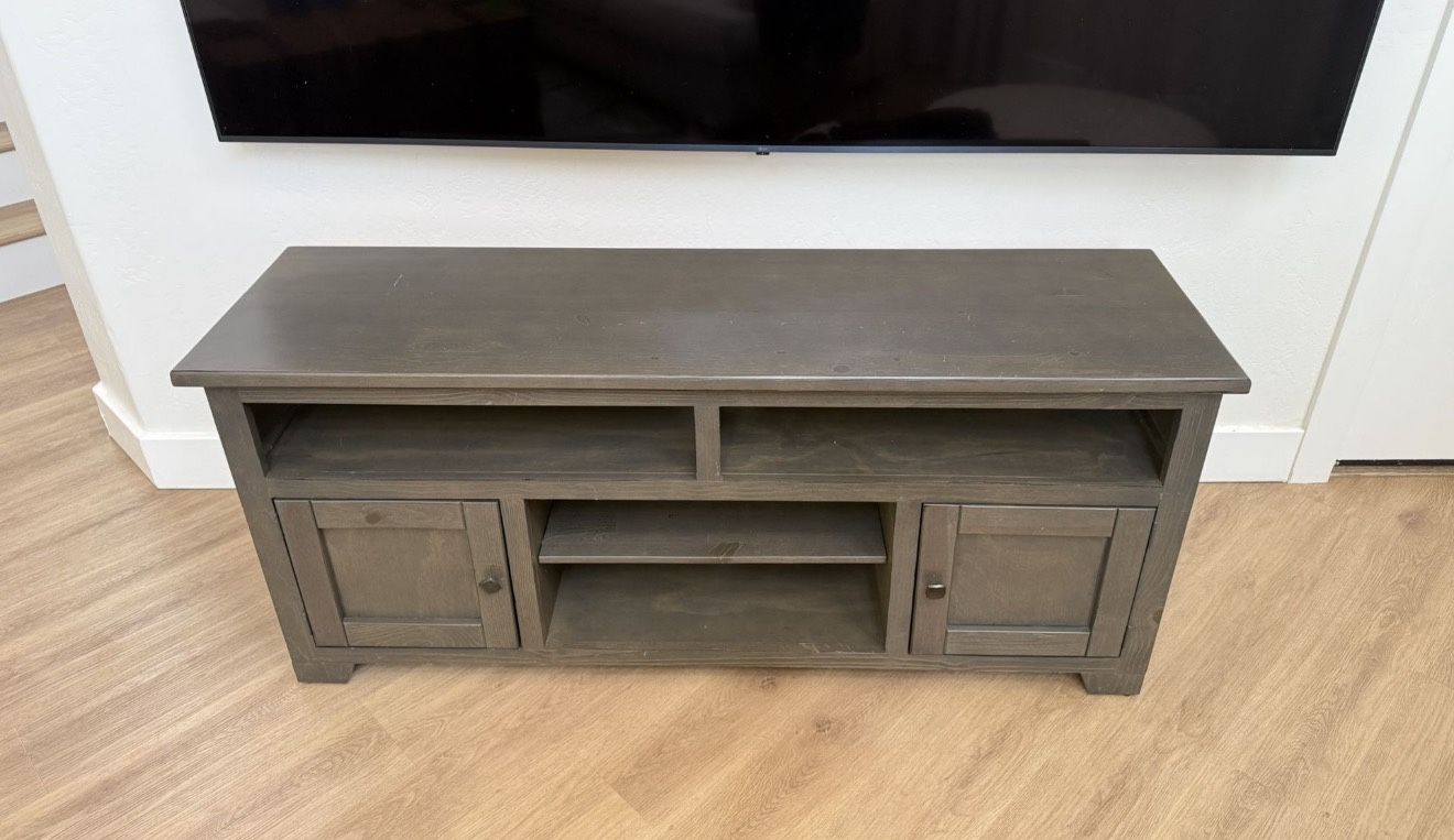 Living Spaces Tv Stand Entertainment System Dresser 