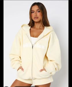 $40 🎀 CARHARTT Women's Light Yellow / Chalk Full-Zip Hoodie. Size Medium