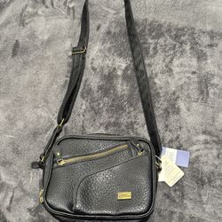 White Mountain Black Crossbody Bag - read description below 