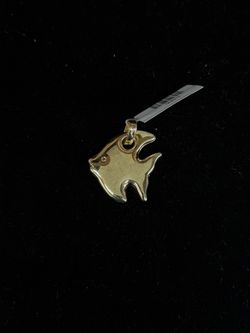 18KT Gold Fish Pendant