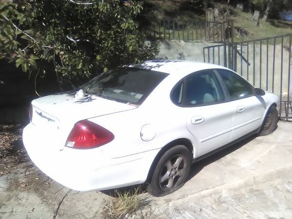 2002 Ford Taurus