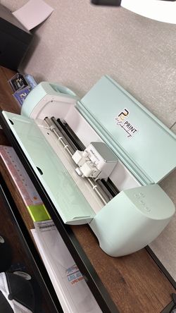 Cricut Explore 3 Cutting Machine – Mint
