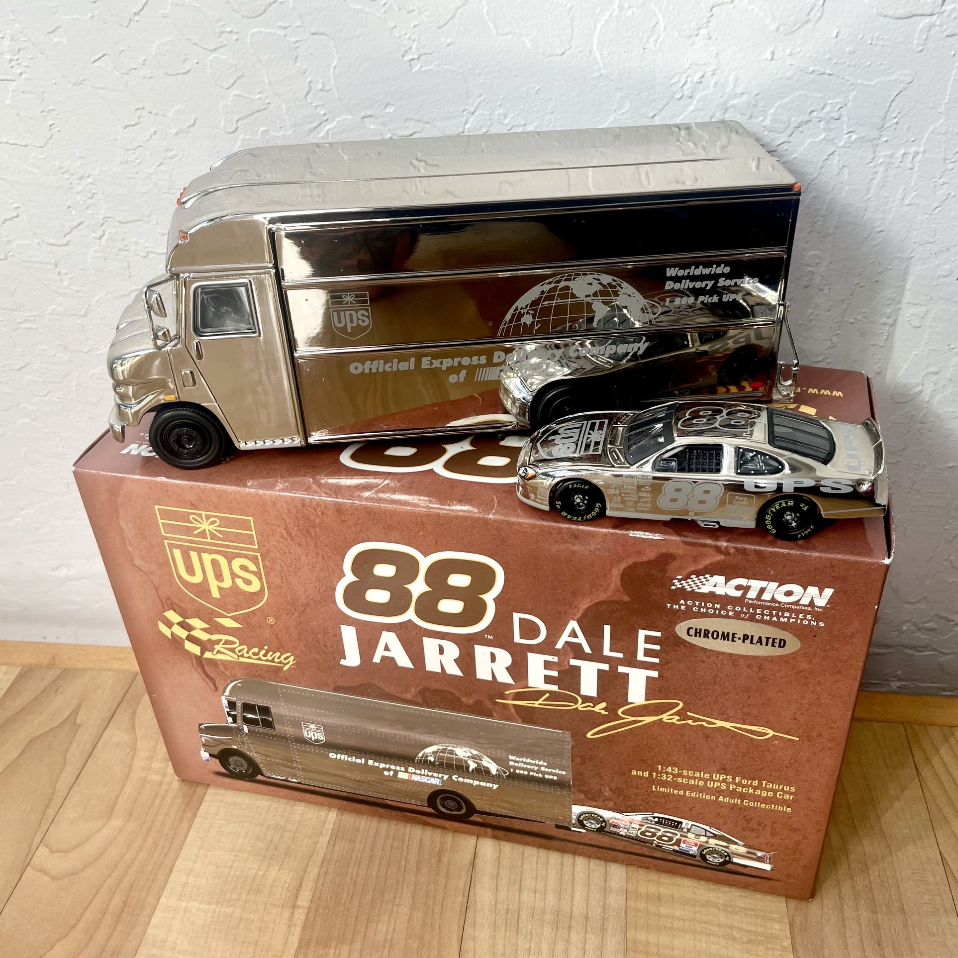 2001 NASCAR UPS Racing 88 Dale Jarrett Chrome-Plated Package Vehicle