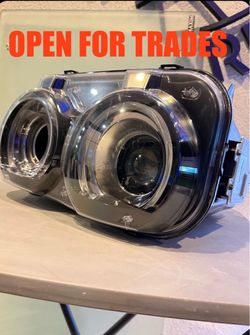 Dodge Challenger Headlight