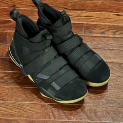 Nike LeBron Zooms Black