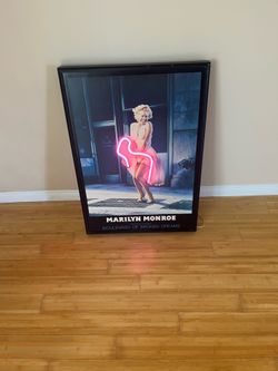 Marilyn Monroe Neon Wall Art