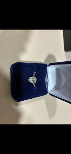 1.5 Caret lab grown ring with gold band