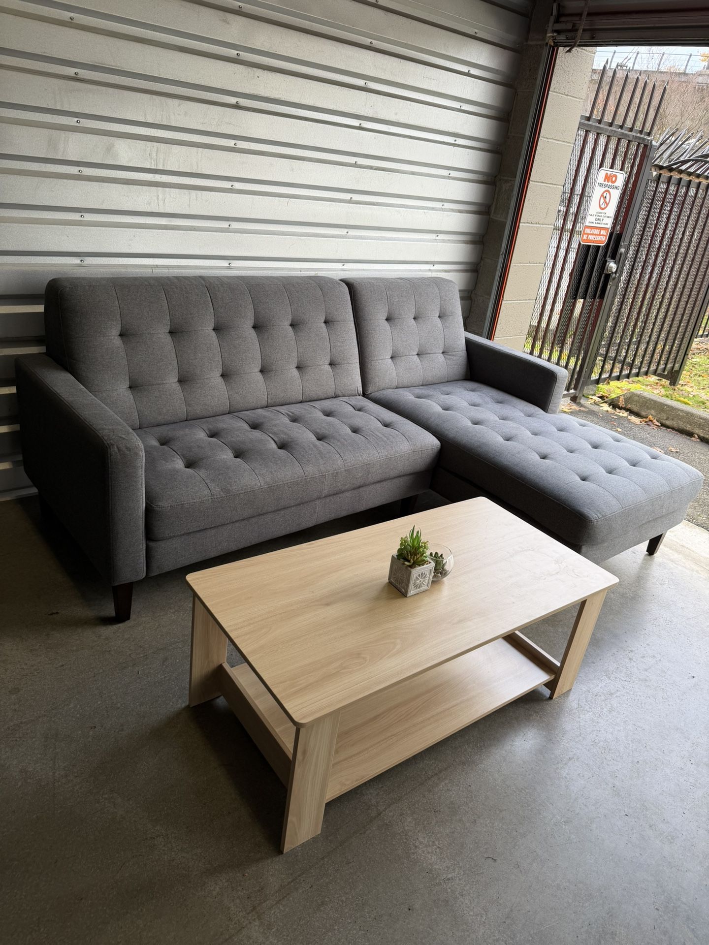 Sectional Couch-FREE DELIVERY π