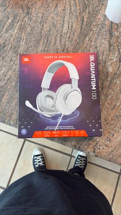 JBL quantum 100