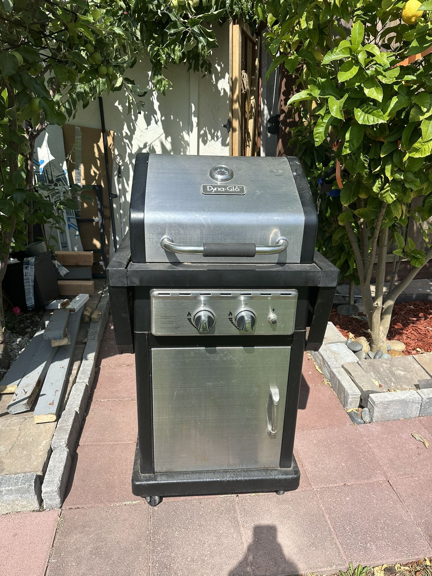 BBQ Grill with propane tank
