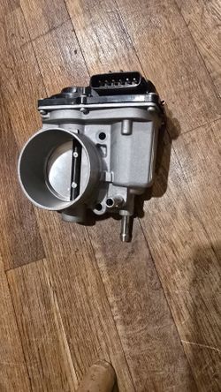 HOWYAA HYVE60N * Throttle Body Assembly with IAC TPS for cube 1.8L 09-14;Nv200 2