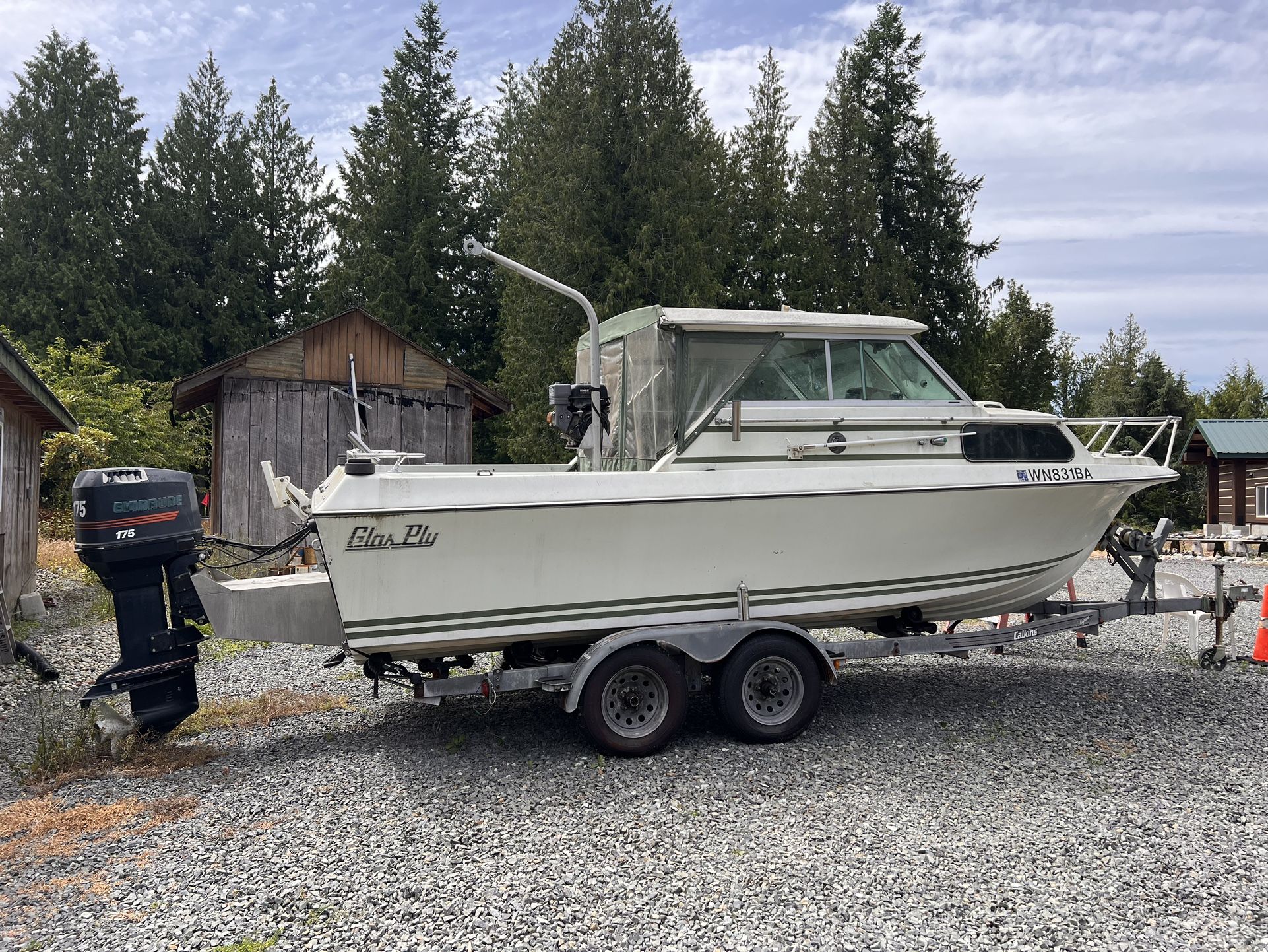 76' GLASSPLY With 175 Horse Evinrude Motor