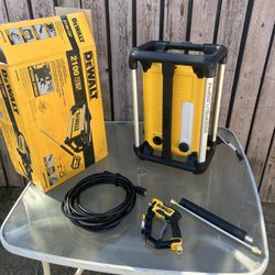 Dewalt 13 Amp Jobsite 2100 PSI 1.2 Gpm Cold Water Electric Pressure Washer 