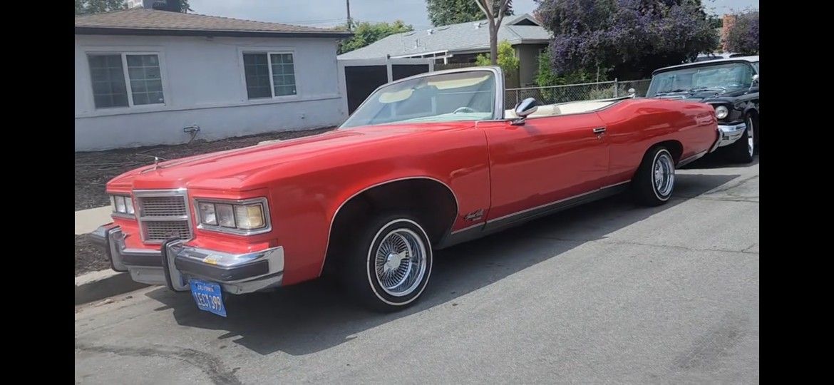 1975 PONTIAC GRAND VILLE
