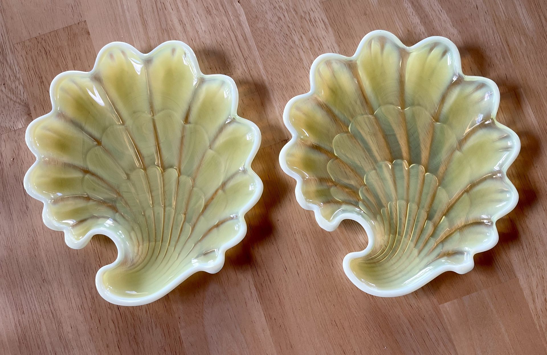 Vaseline Glass Shell Dishes