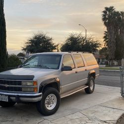 1992 Suburban 2500
