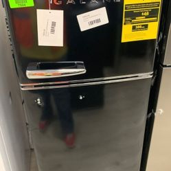 Galanz GLR76TBKER TOP FREEZER REFRIGERATOR