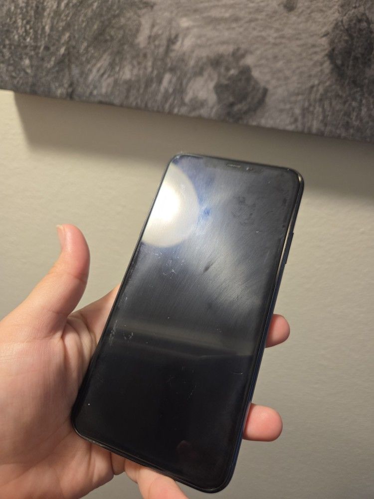 Iphone 11 Pro Max 64 G Unlocked Battery Life At 75%