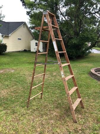 Werner 8’ Wood Ladder