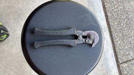 Wire  cutters  from US GOV  supply feeds