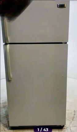 100$ fridge works good fcfs