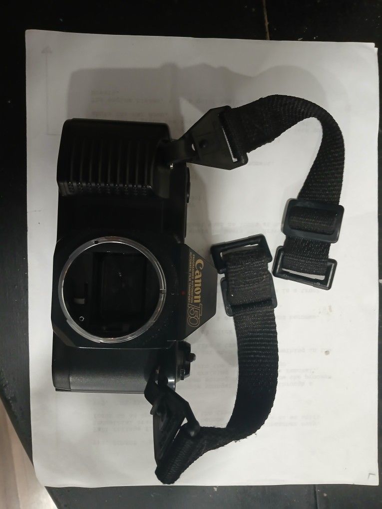 Canon T50 w/ 2 lenses & Minolta Maxxum 5000i 35mm SLR film