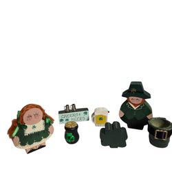 St. Patrick's Day small wooden figures set of 8