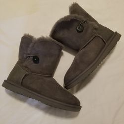 Brand New Gray UGG Women's Mini Baily Button Boots Size 5