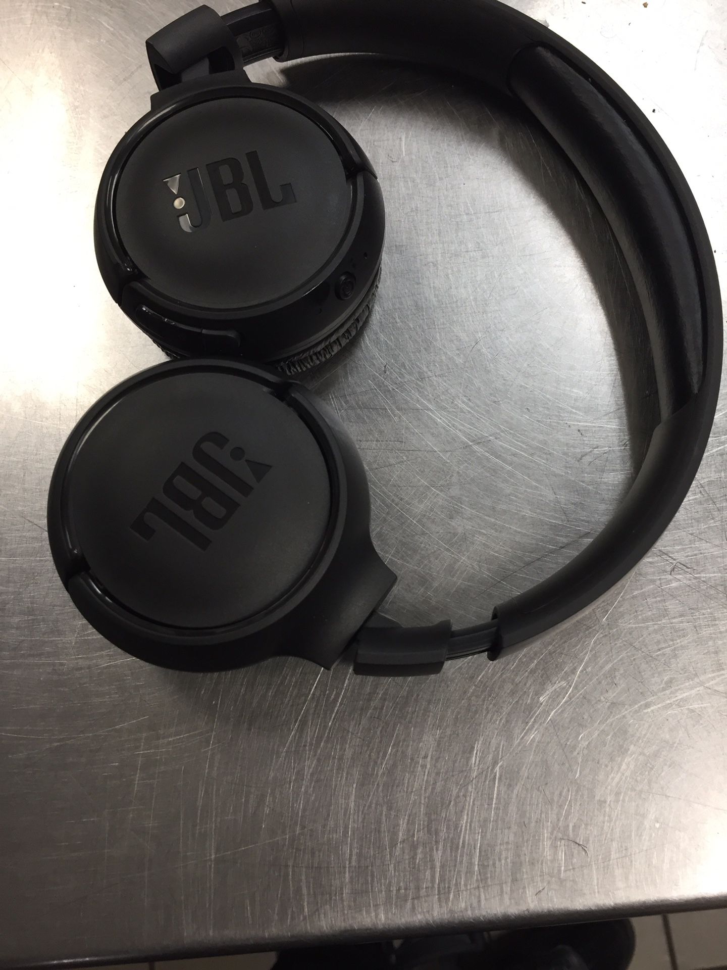 JBL Wireless Bluetooth Headphones