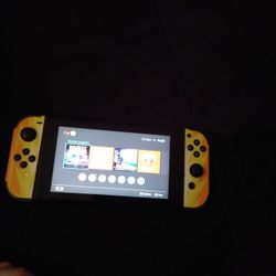 Nintendo Switch 